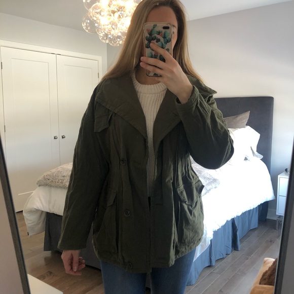 Aritzia Jacket - Picture 1 of 7